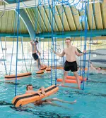 Kletterparcours im Freizeitbad